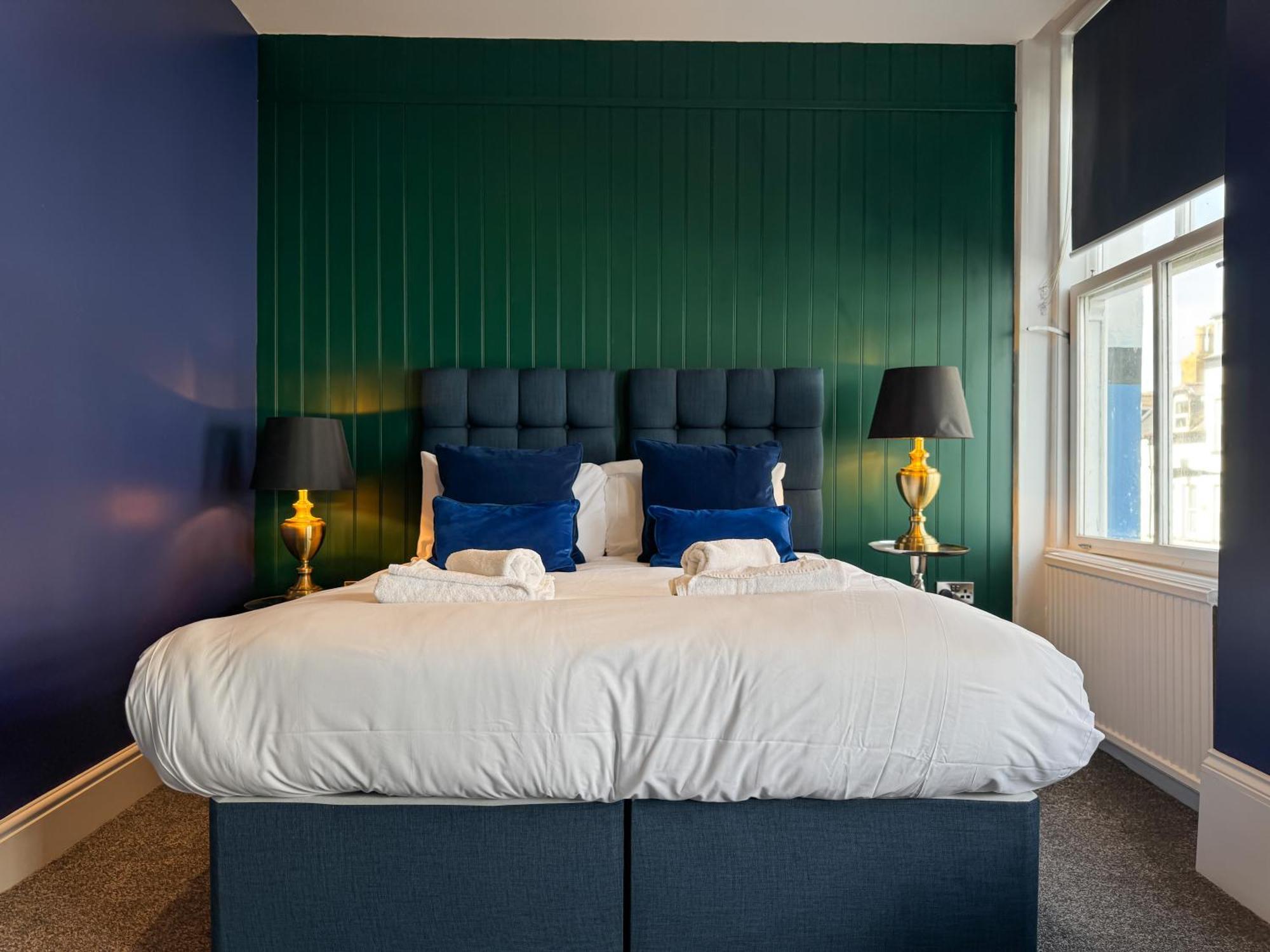 Delmont Hotel Scarborough Extérieur photo